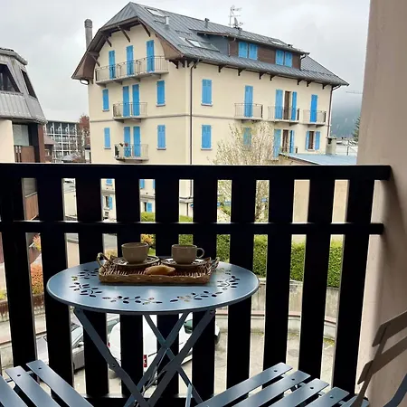 Διαμέρισμα Center With Balcony *